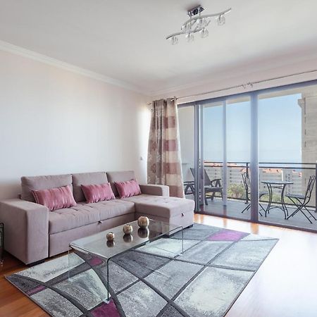 Elegant Apartment With Sea Views By Trip2Portugal Funchal  Bagian luar foto