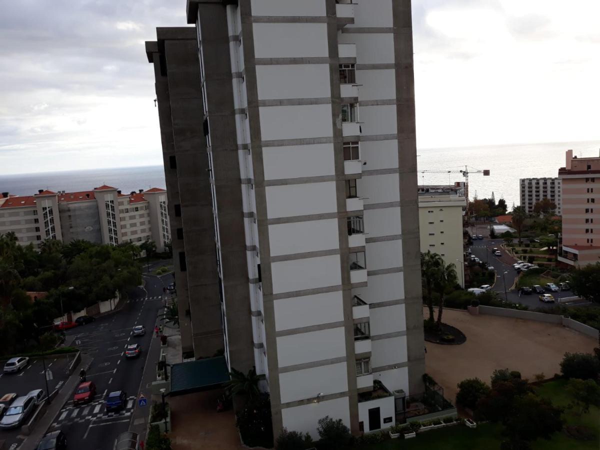 Elegant Apartment With Sea Views By Trip2Portugal Funchal  Bagian luar foto