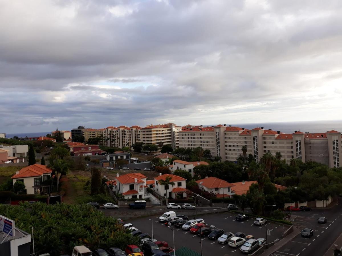 Elegant Apartment With Sea Views By Trip2Portugal Funchal  Bagian luar foto