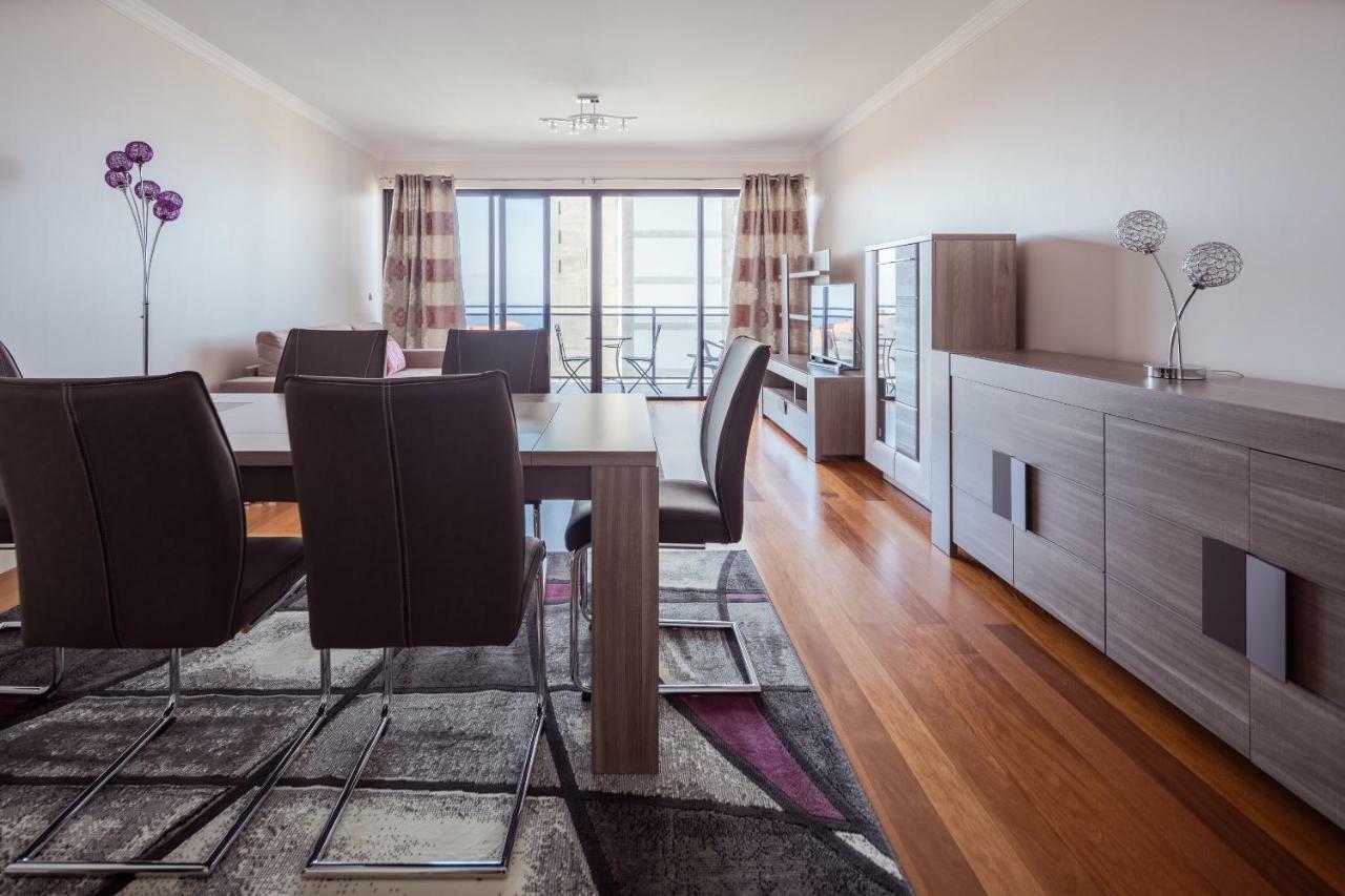 Elegant Apartment With Sea Views By Trip2Portugal Funchal  Bagian luar foto