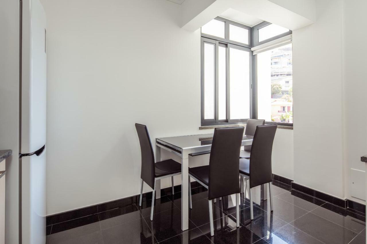 Elegant Apartment With Sea Views By Trip2Portugal Funchal  Bagian luar foto