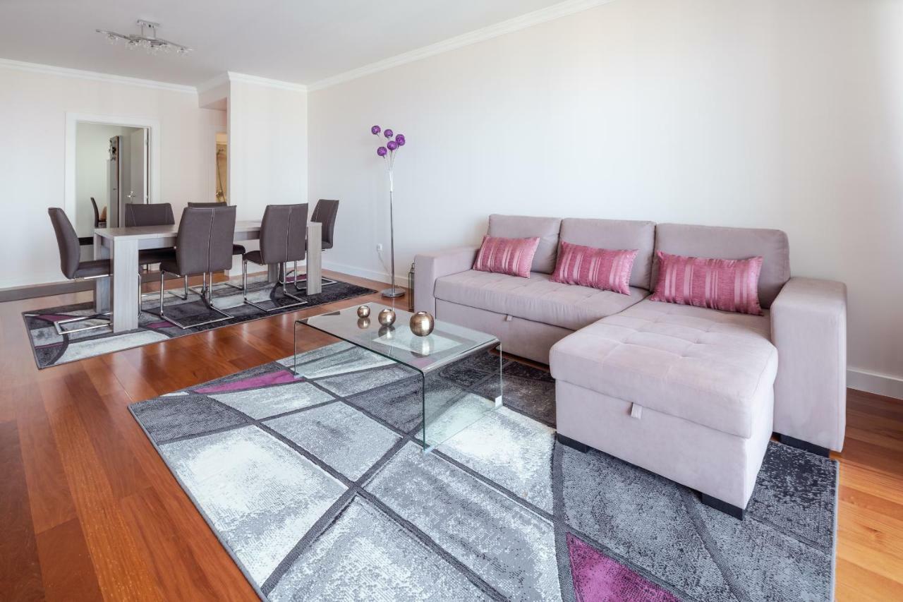 Elegant Apartment With Sea Views By Trip2Portugal Funchal  Bagian luar foto
